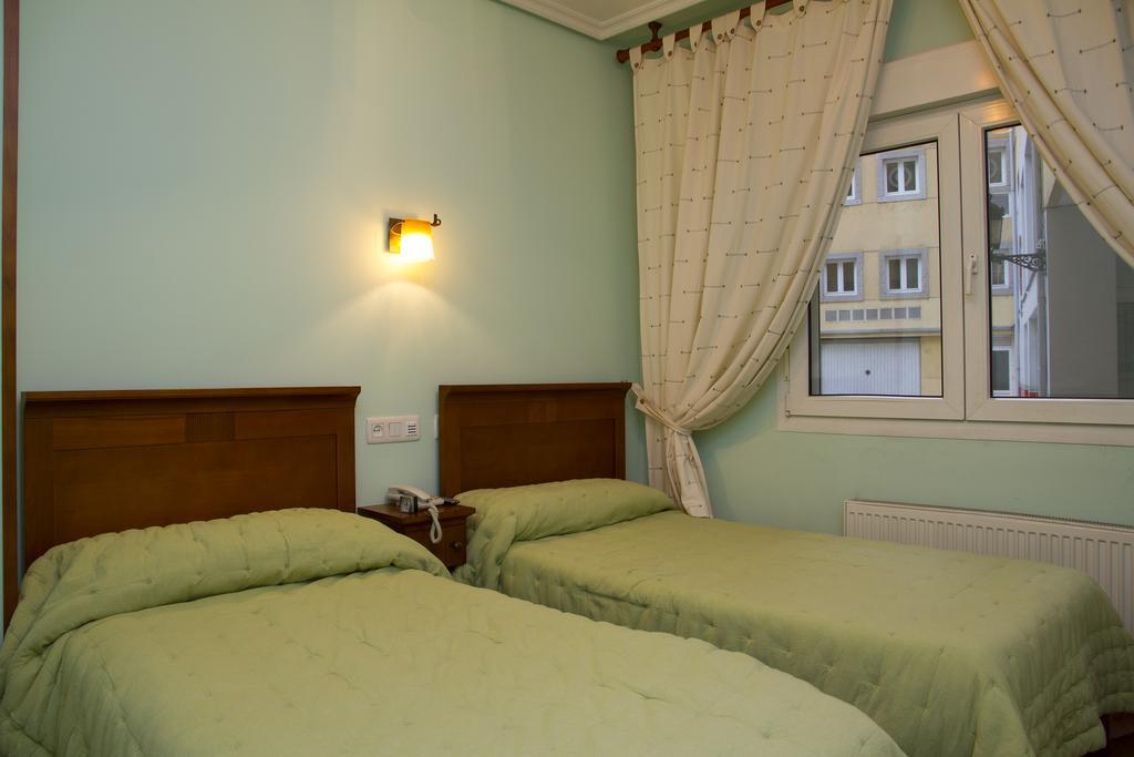 Hotel Los 14 Pravia Dış mekan fotoğraf