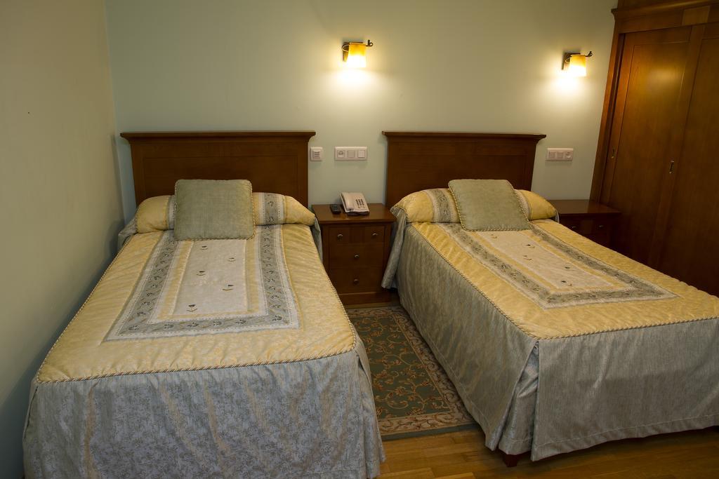 Hotel Los 14 Pravia Dış mekan fotoğraf