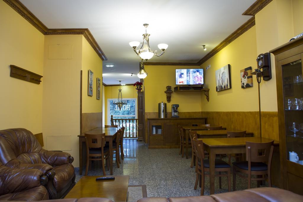Hotel Los 14 Pravia Dış mekan fotoğraf