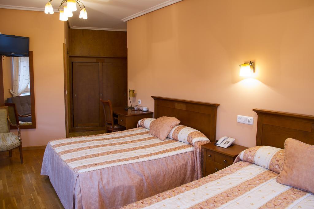 Hotel Los 14 Pravia Dış mekan fotoğraf
